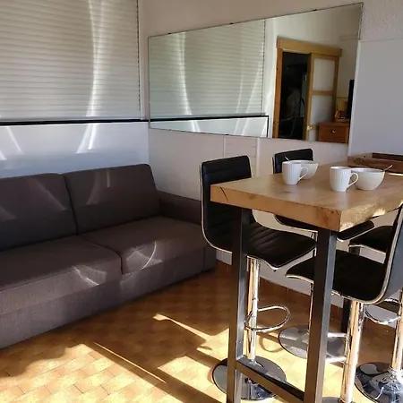 Apartment Heliopolis Ab Rez De Jardin Chez Palo *