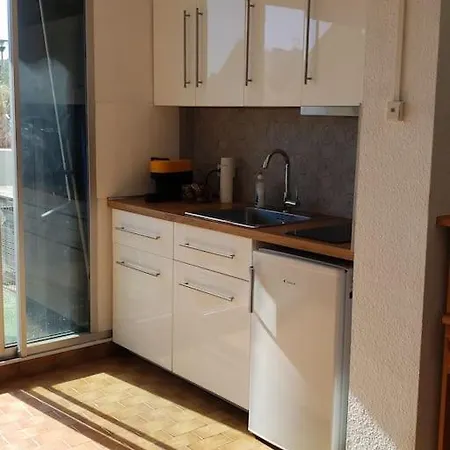 Heliopolis Ab Rez De Jardin Chez Palo 아파트 *