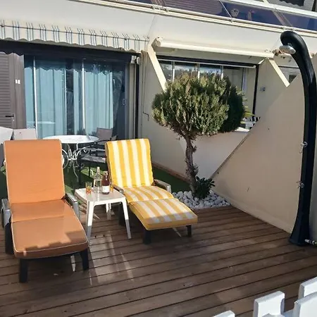 아파트 Heliopolis Ab Rez De Jardin Chez Palo *